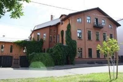 RedHouse (Гостиница)
