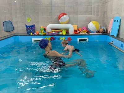 Sweet Baby Swim (Бассейн )