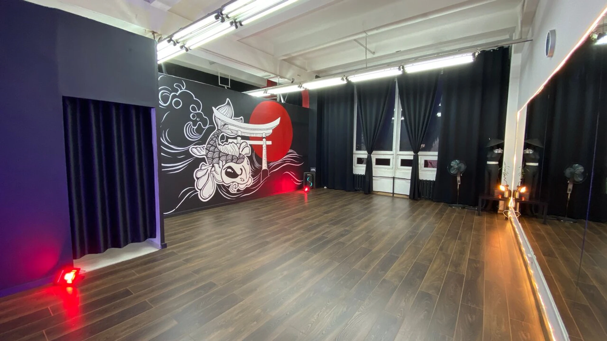 X-Place studio (Танцплощадка )