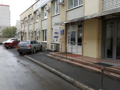 Центр лазерной коррекции зрения и микрохирургии (Коррекция зрения )