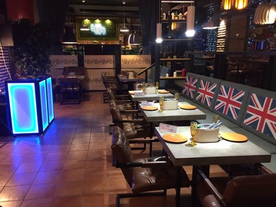 Честный Четверг (Кафе)