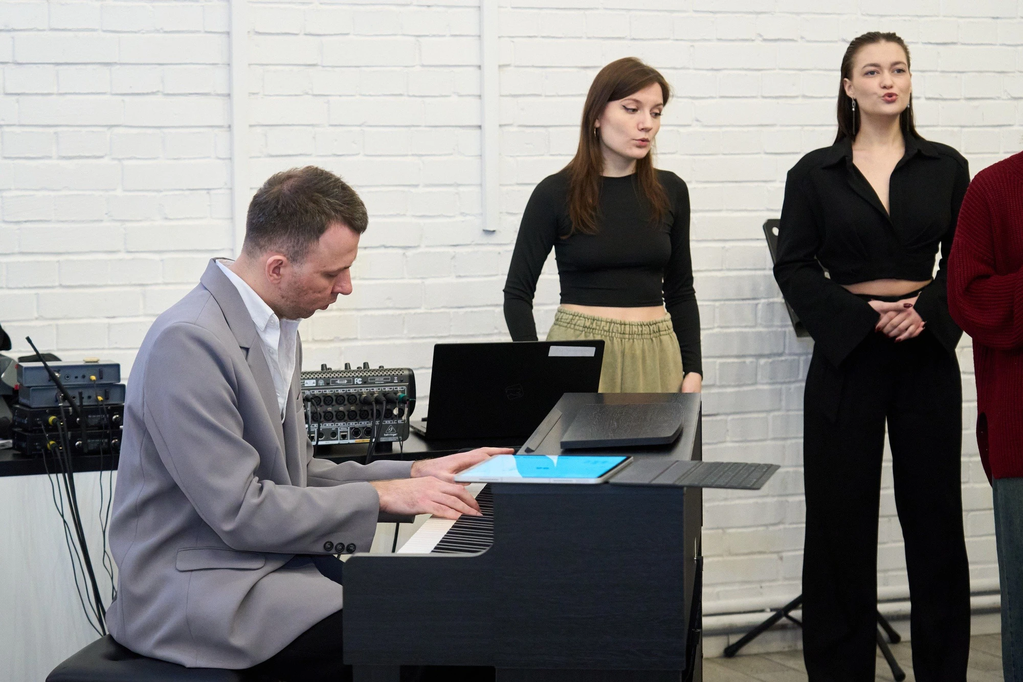 Обучающие интенсивы в "Музыкальной академии Долиной"