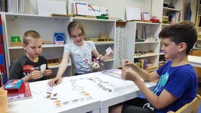 Friends English Club (Курсы иностранных языков)