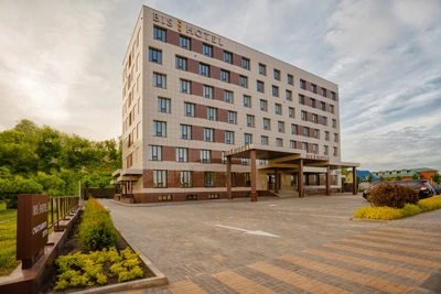Bishotel (Гостиница)