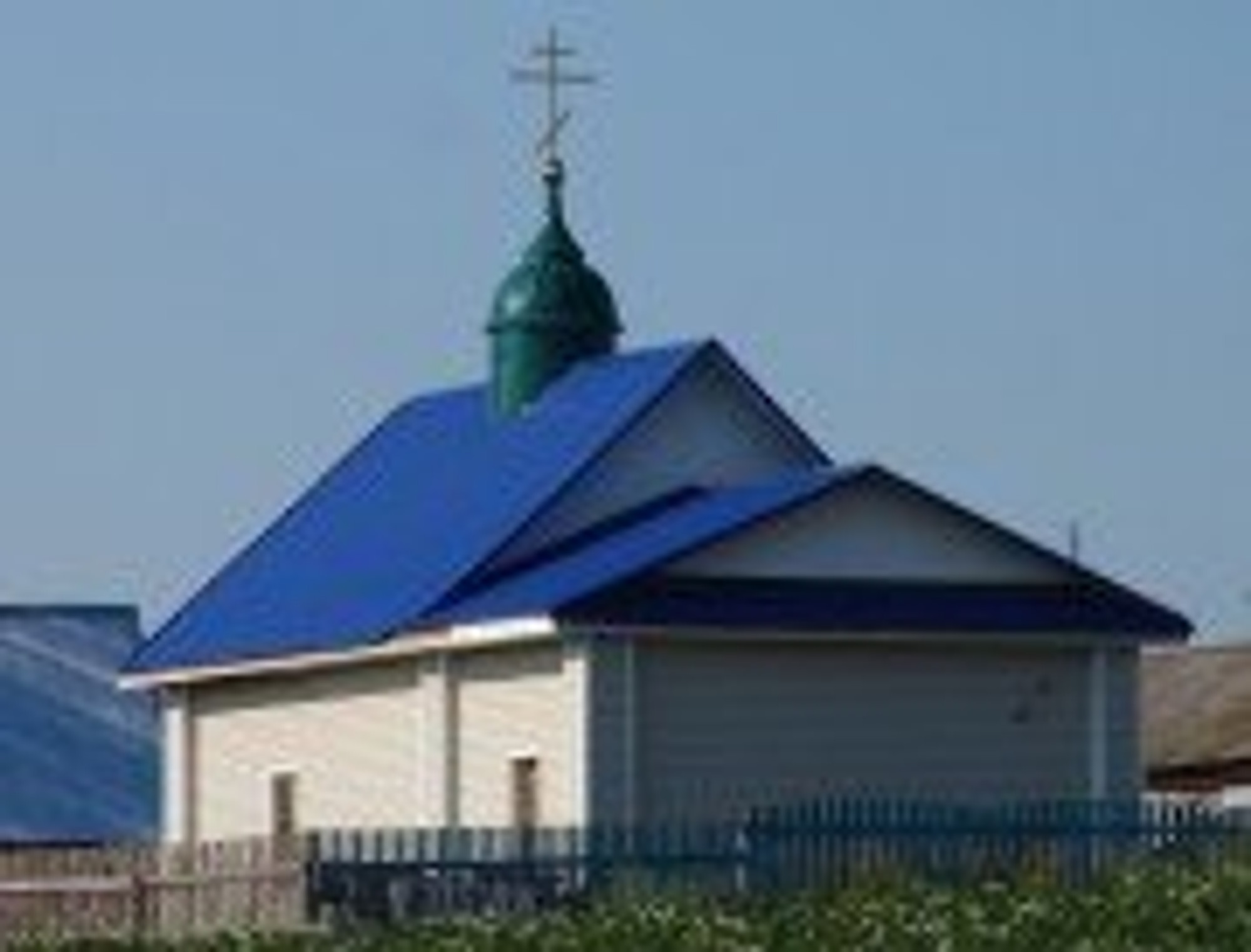 Достопримечательности поселка балезино удмуртия. Мини церковь. Деревня хохряки удмуртия. Храм воскресения христова город воткинск. Храм в хохряках ижевск.