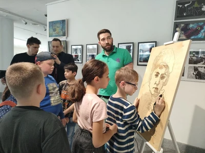 Оскар, Театр-студия