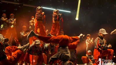 "Cosmo Dance" Купчино, школа танцев для детей от 3 лет в ТРК "Балканский-3"