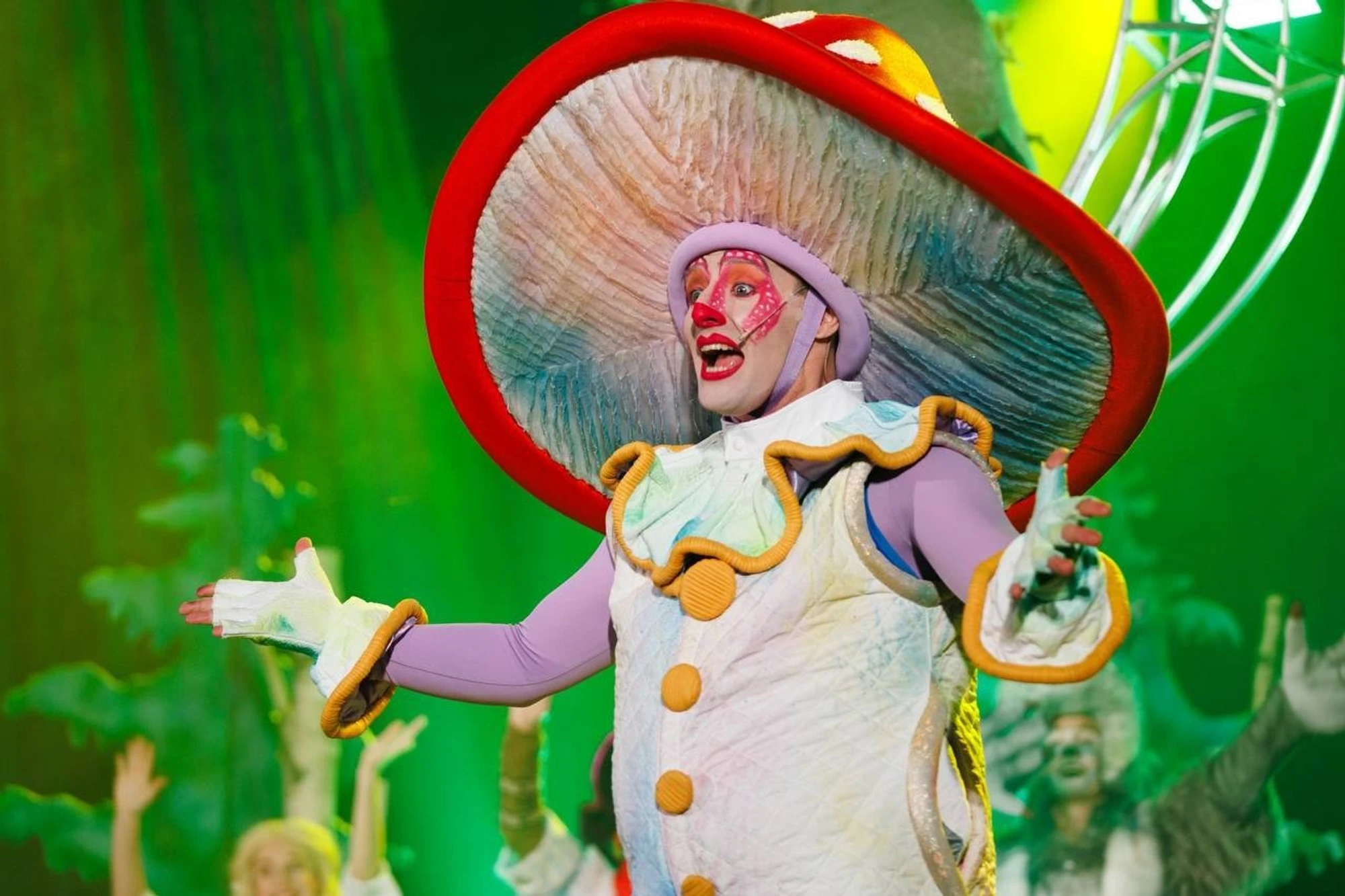 Цирковое шоу «Красная шапочка» в Цирке чудес