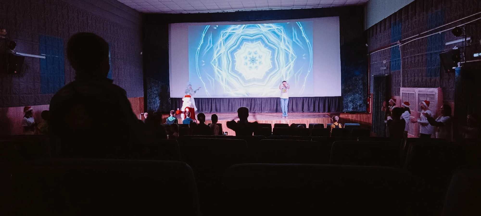 3D кинотеатр "Феникс" в г. Кушва на ул. Союзов, 1а (кинозал на 100 посадочных мест)