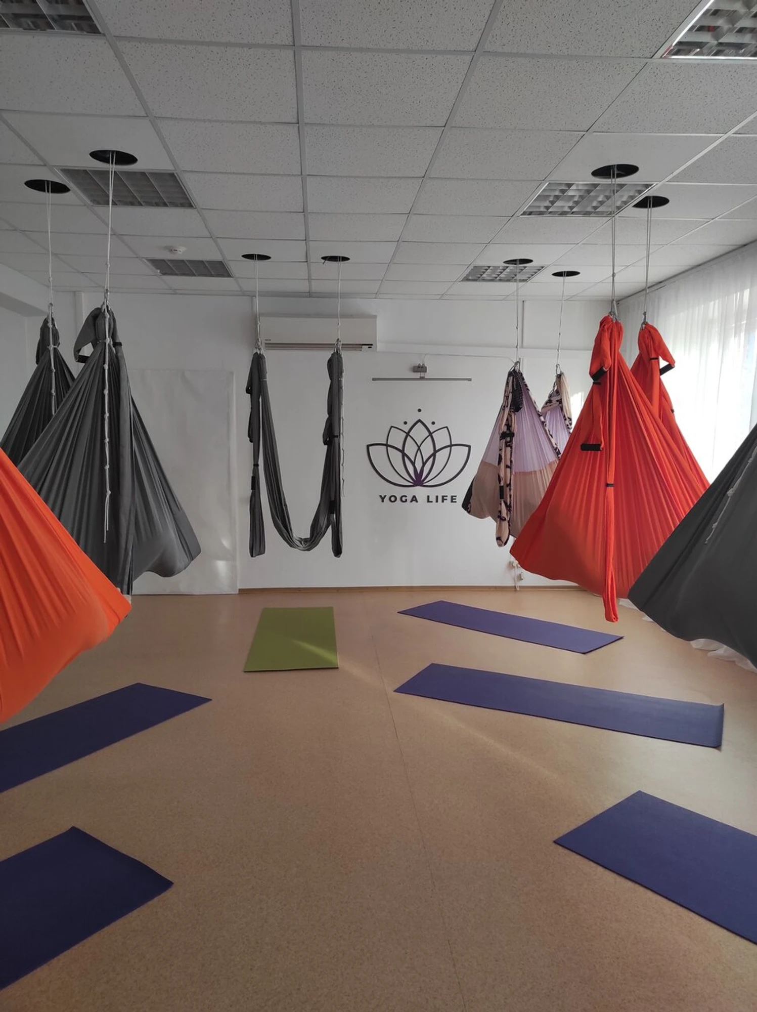 Yoga Life (Центр йоги )