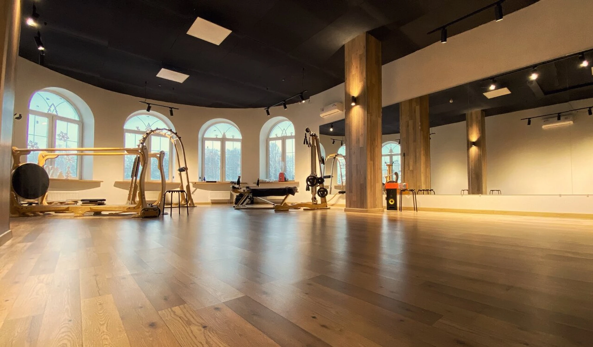 Body Class. Dance & Movement Center. Новая рига. Gyrotonic (Спортивный клуб, секция )