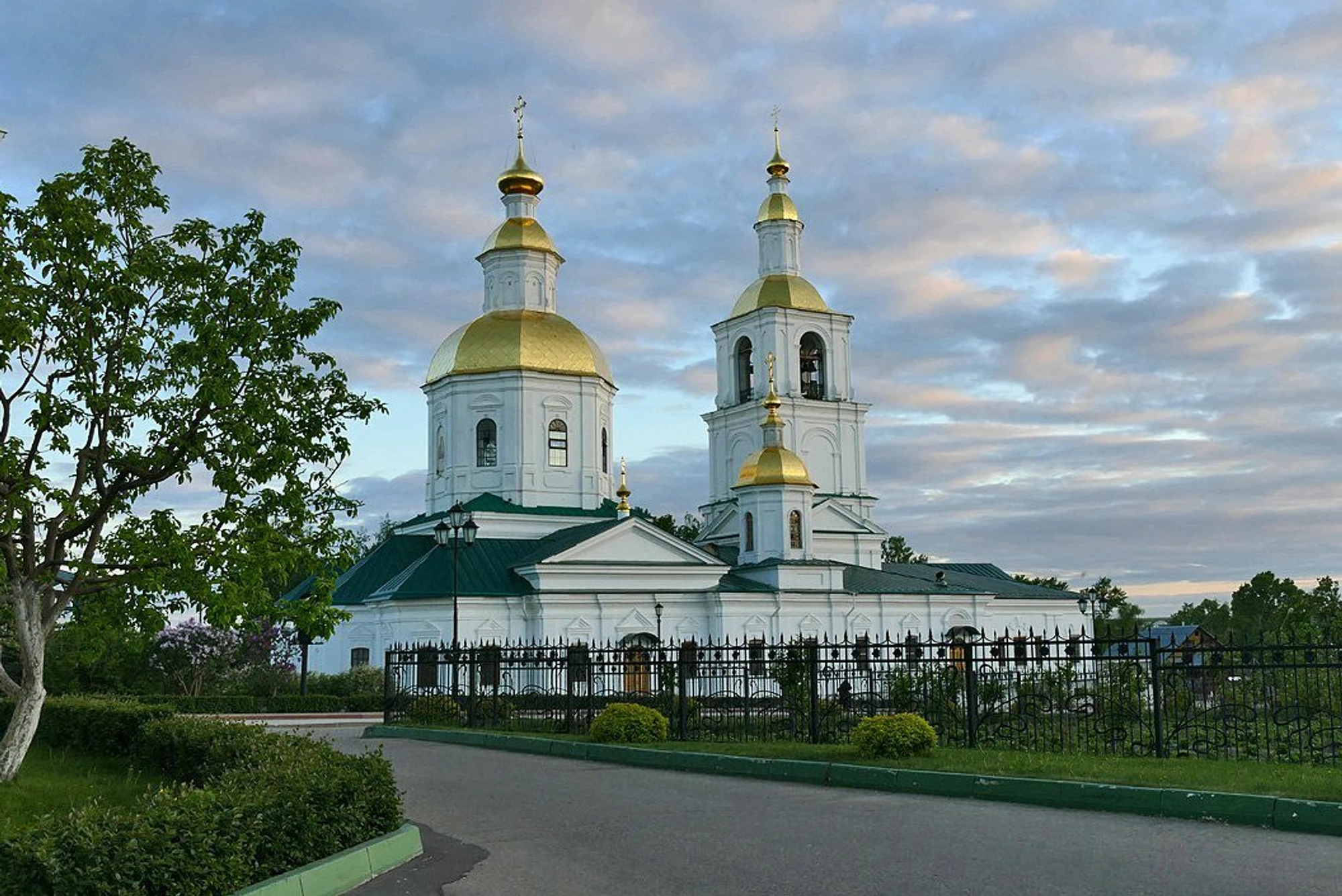 Церковь Рождества Богородицы Свято-Троицкого Серафимо-Дивеевского монастыря (Православный храм)