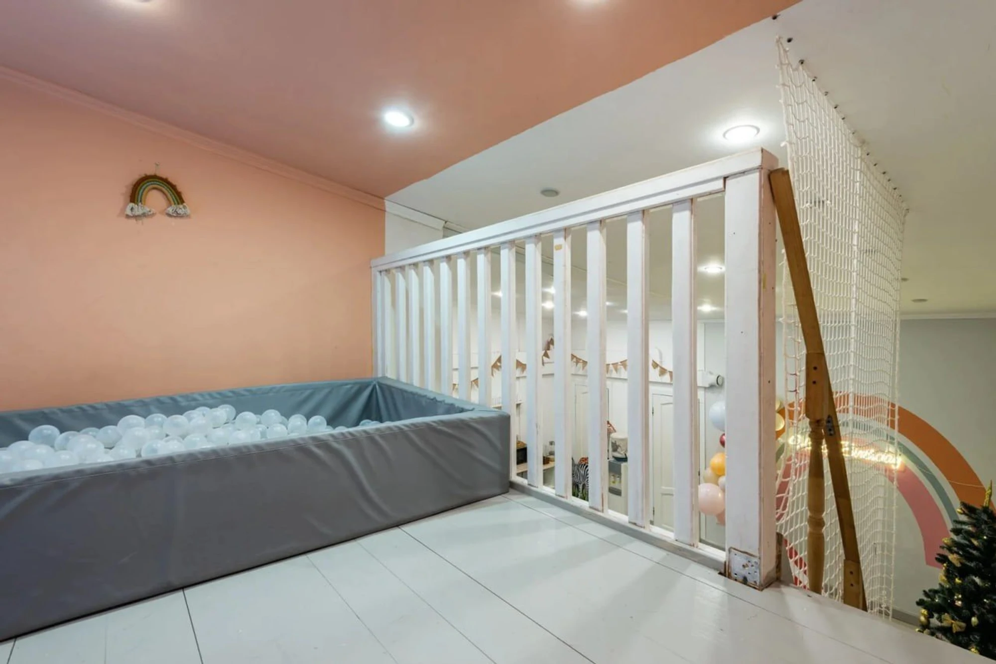 "Baby space", детские лофты для праздников с летней верандой в центре Москвы