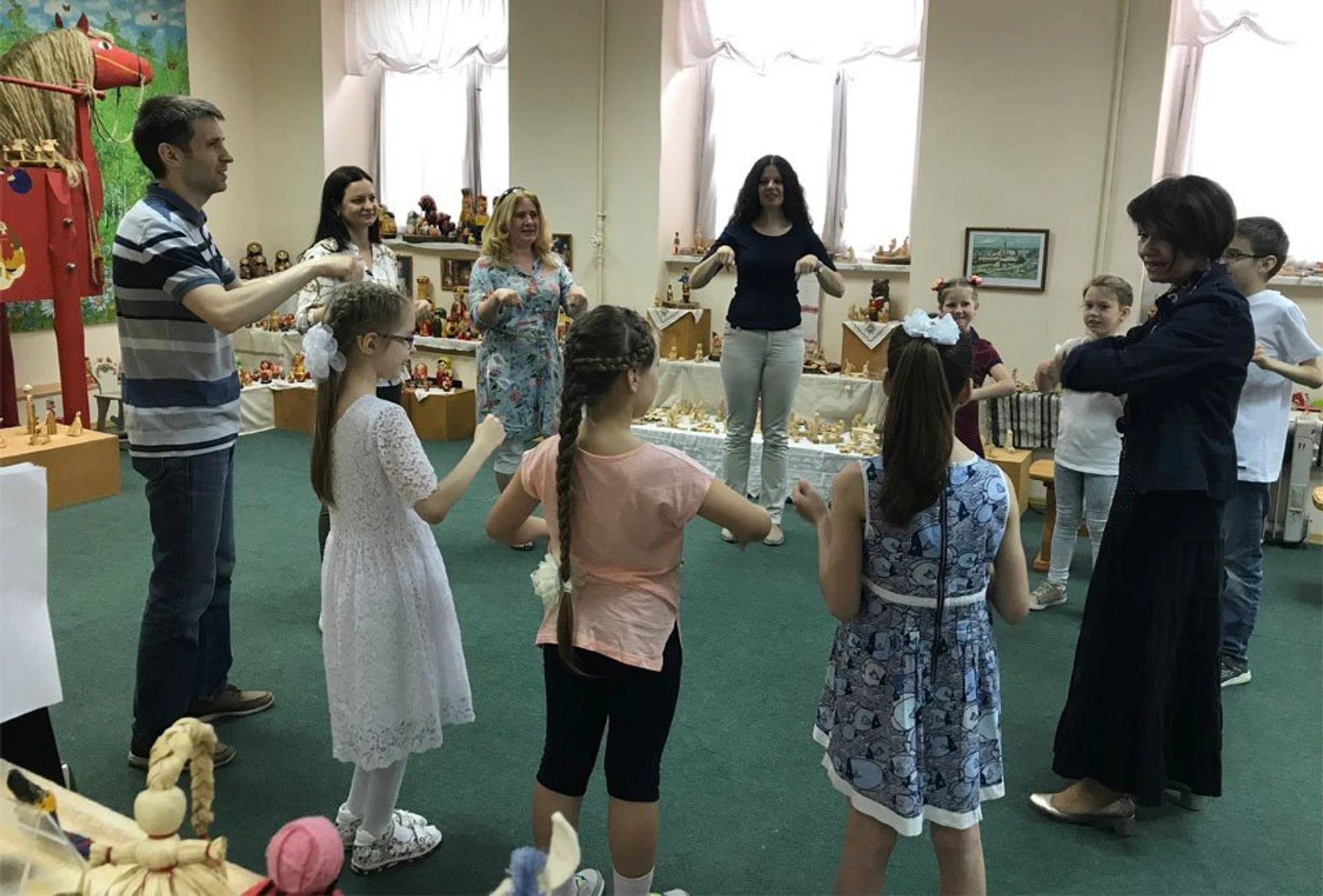 Народные игры в День рождения в музее игрушек "Забавушка"