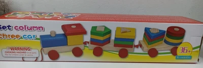 Деревянный поезд