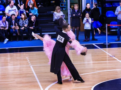 Дуэт, Школа танца