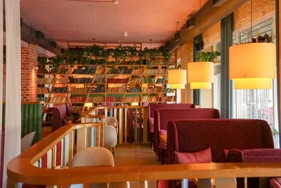 Своя компания (Ресторан )