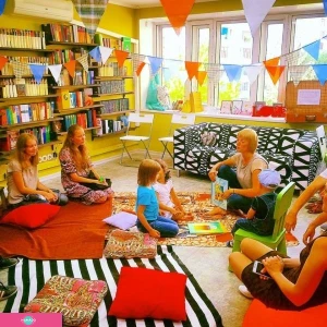 "Фёдормихалыч", магазин книг и подарков, кофейня на ул. Ленина, Красноярск 