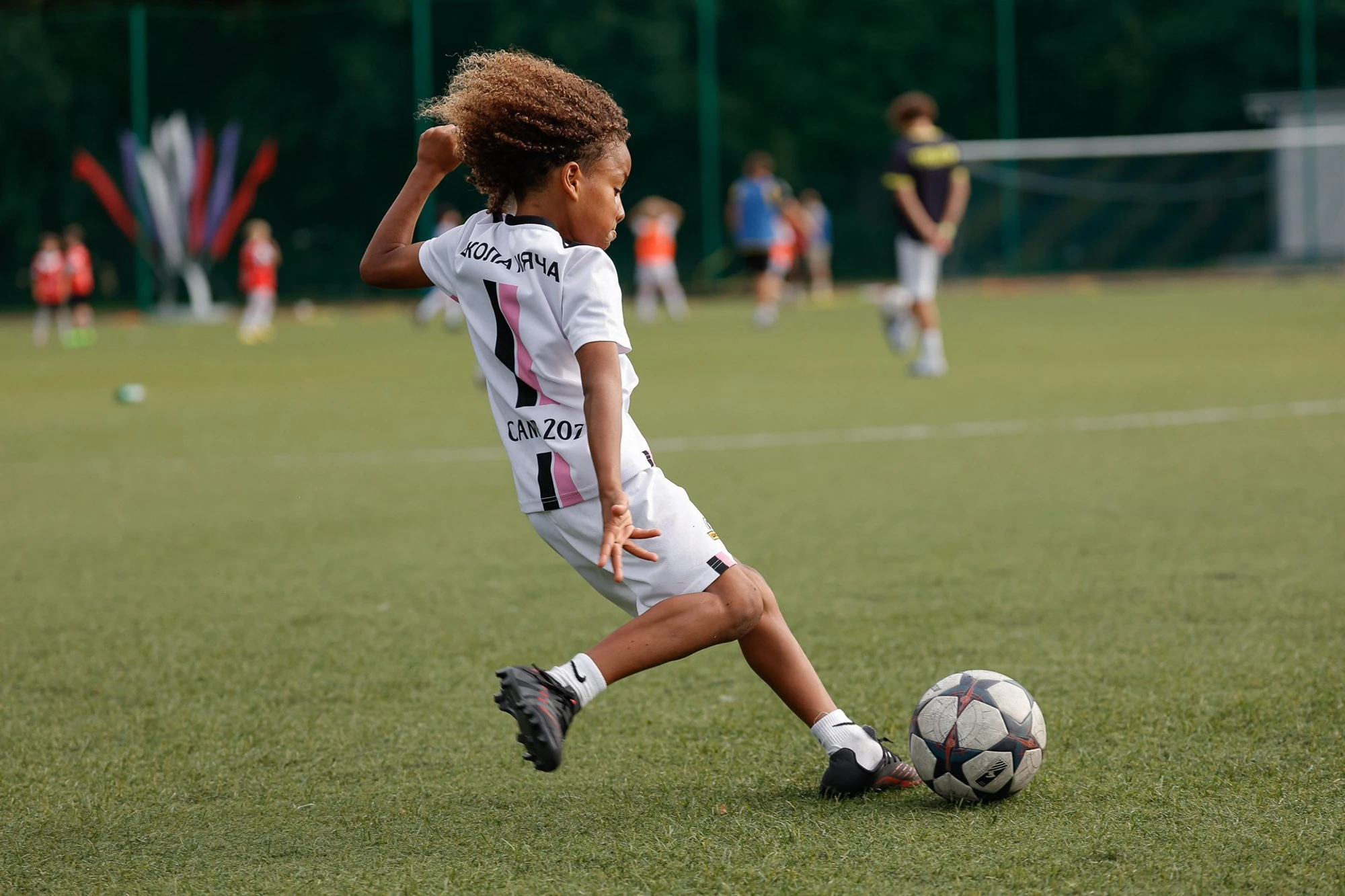 Школа мяча Люберцы - футбольная школа для детей от 4 до 14 лет