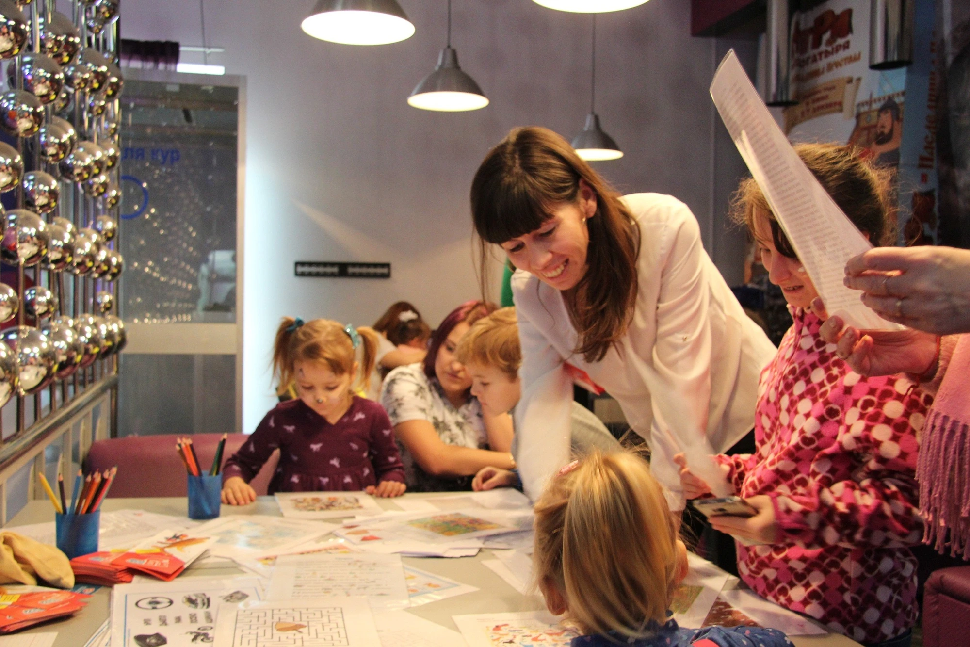 "Галакс", киноцентр с комфортными диванами и кино-баром в Долгопрудном