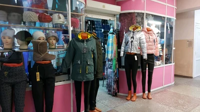 Шапки (Магазин головных уборов)