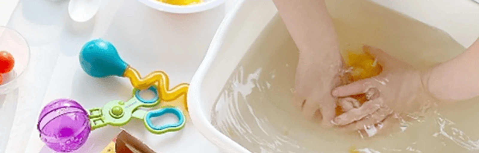 Сенсорные игры на кухне 3+: Фруктовый чай.