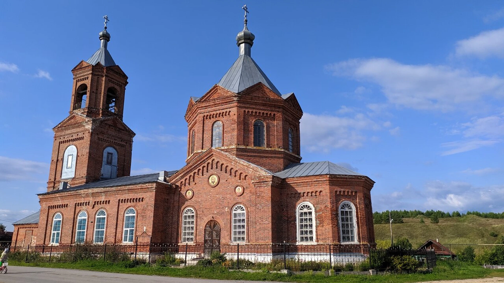 Церковь Архангела Михаила (Православный храм)