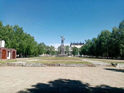 Сквер Ильича (Сквер )