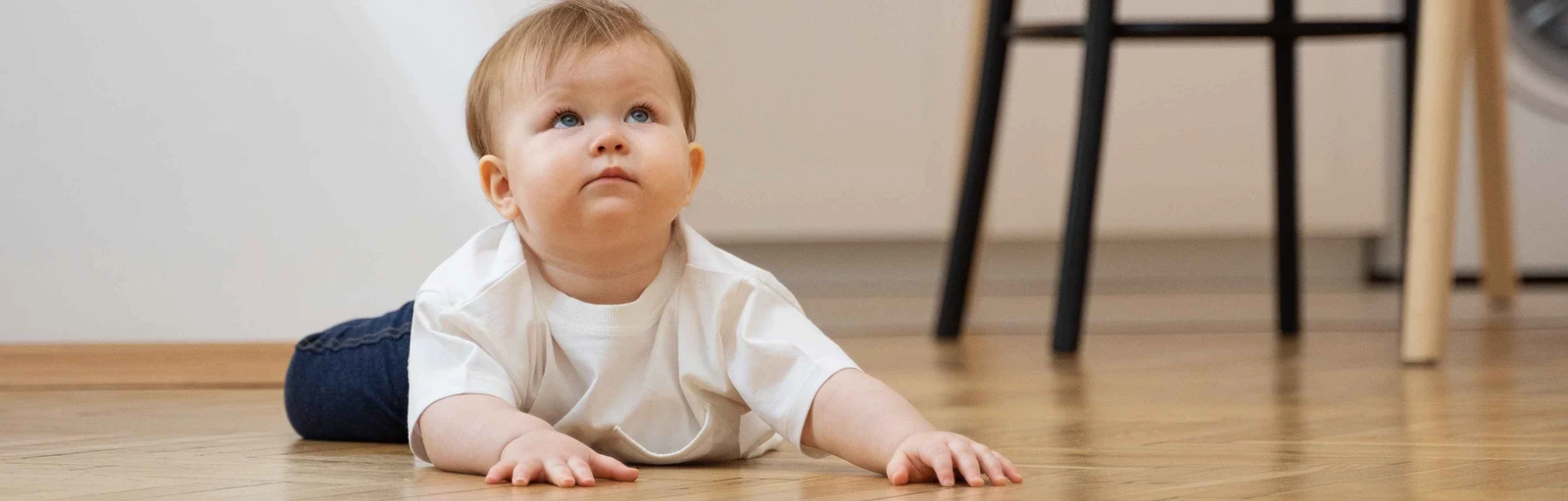 Когда дети начинают ползать: 6 советов родителям, как поддержать малыша