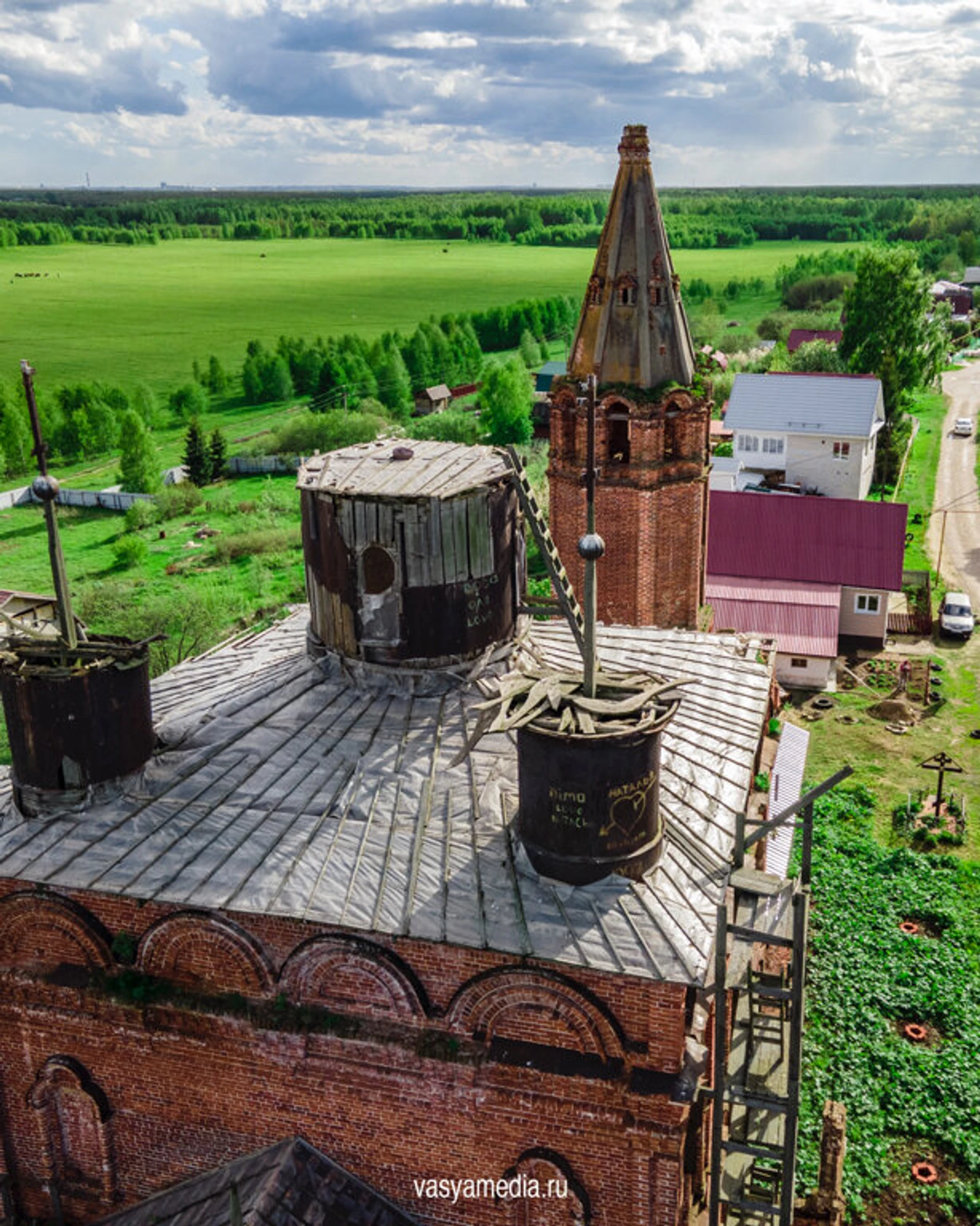 Церковь Жён-Мироносиц в Линде-Пустыни (Православный храм)