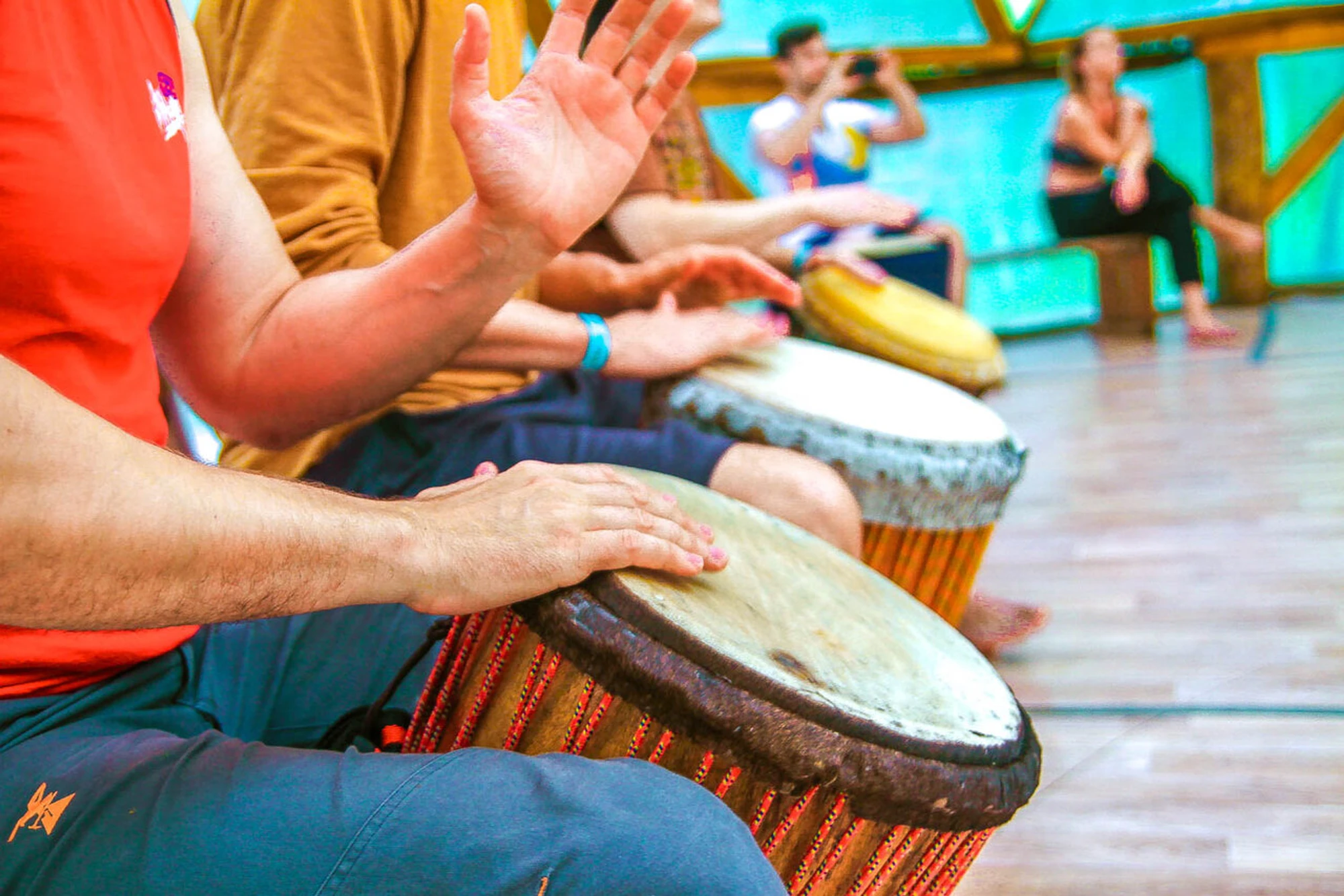 Школа африканских барабанов Sun Drums. Обучение игре джембе, кахон, тамтам (Курсы и мастер-классы)