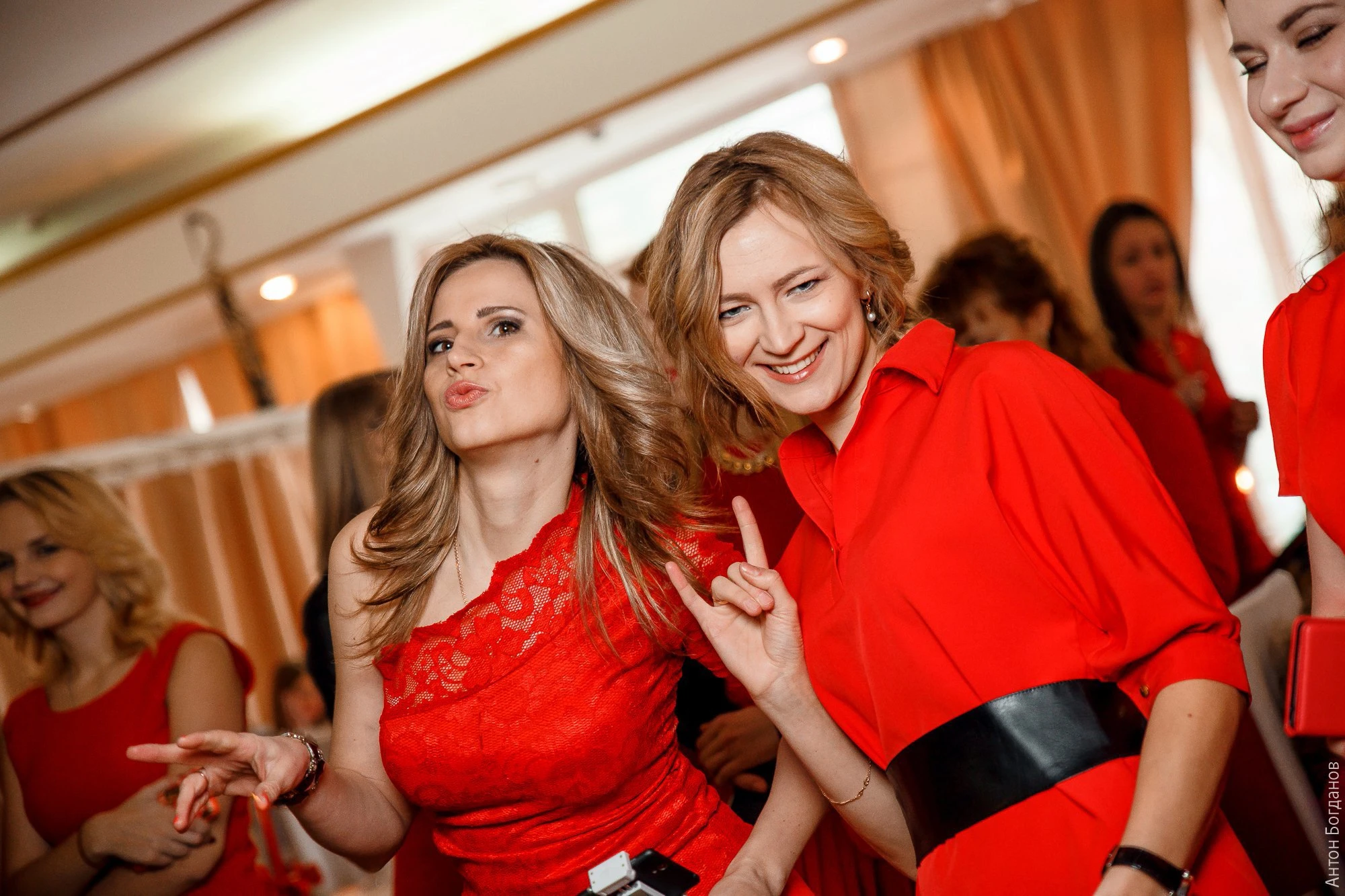👰🎉 Девишник: Вечер Веселья и Воспоминаний! 💃