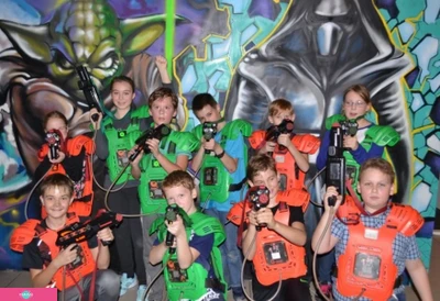 Q-zar, "Кузар", лазерные бои, лазертаг в ТРК "Балкания Nova 2", Купчино, СПб 