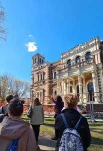 Регулярные экскурсии по территории Усадьбы Быково!