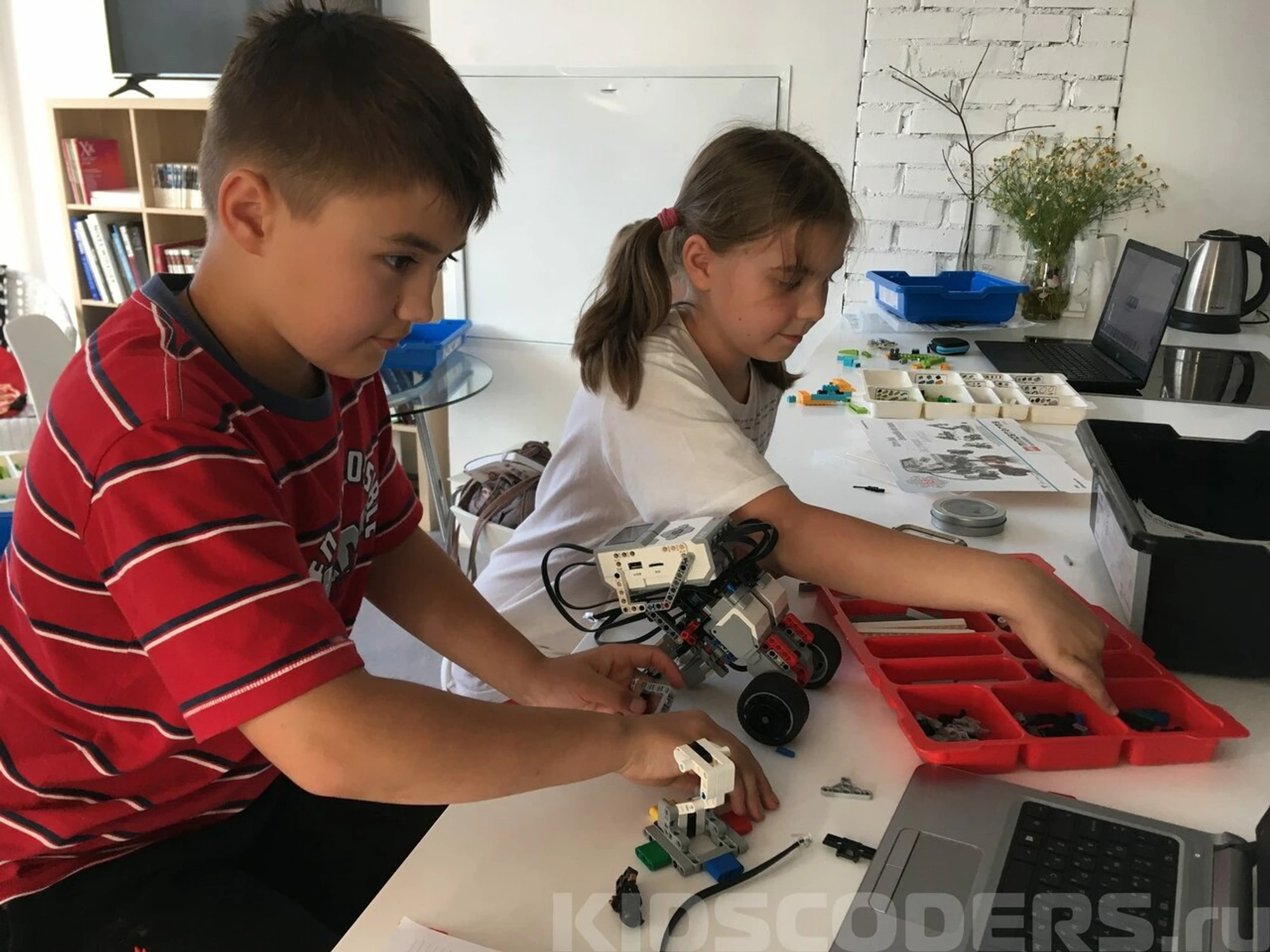 Kidscoders.ru (Центр развития ребёнка)