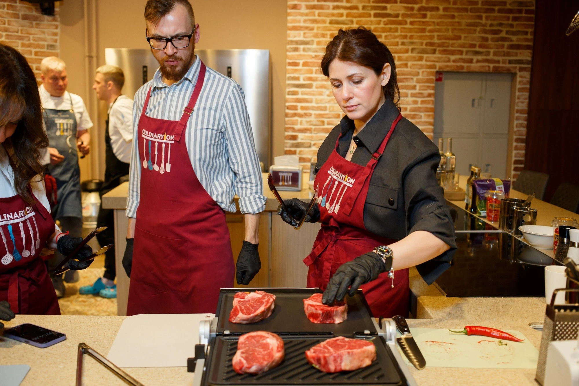 Кулинарный мастер-класс "Три мяса & Три вина" в студии "CulinaryOn"