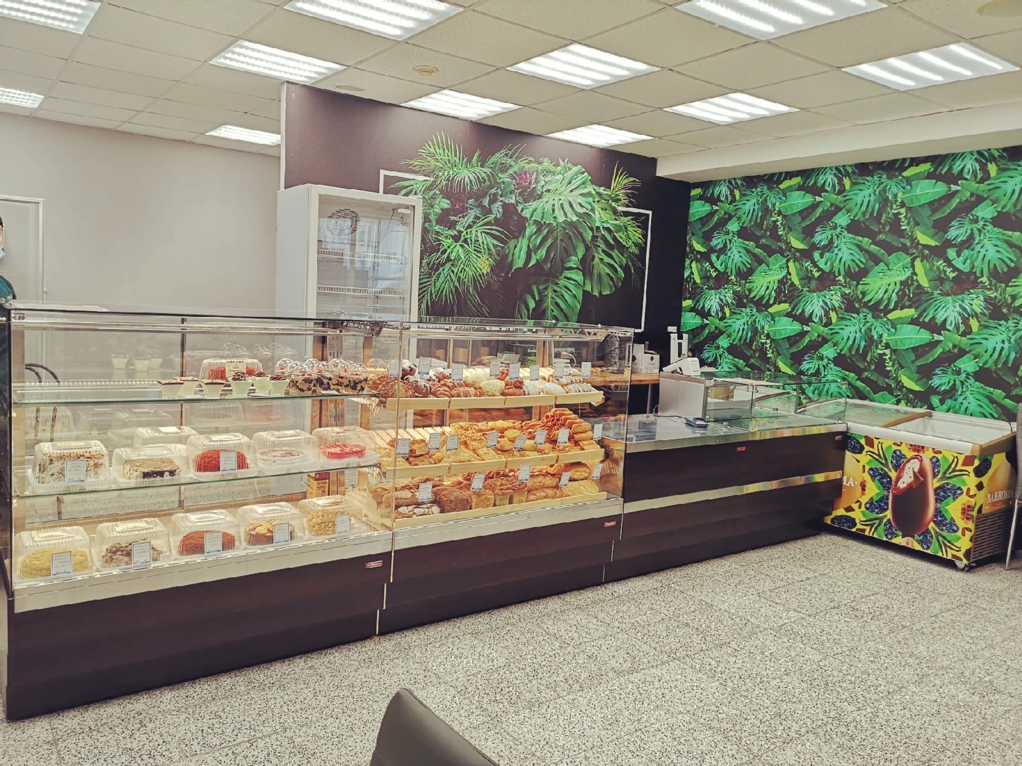 Кафе-кондитерская "Pizza Haus" в г. Верхняя Салда (ул. Сабурова, 6)