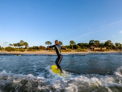 König Surf Club (Спортивная школа )