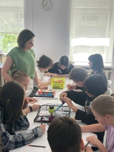 Годовой курс уверенности и общения  для подростков в клубе "Успешный подросток"