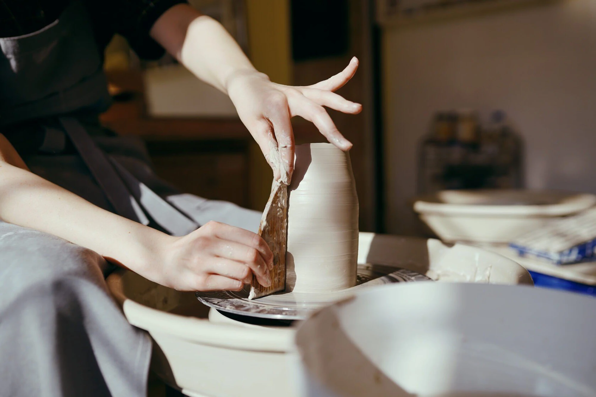 Мамы лепят - дети с няней, мастер-класс в гончарной студии "NN Ceramics"
