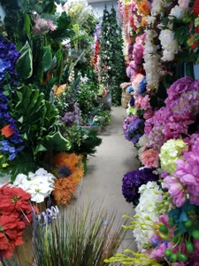 М-н Праздник Воздушные шары Подарки Воздушные шары Салют Искусственные цветы Сувениры (Товары для праздника )