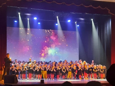 Студия современного танца Шаг вперёд (Школа танцев)