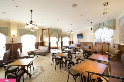 "Оазис", кафе-ресторан в центре, Калининрад 