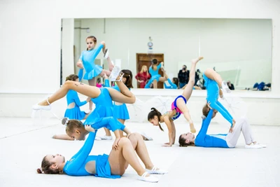 Эквилибрис акробатика (Спортивный клуб, секция )