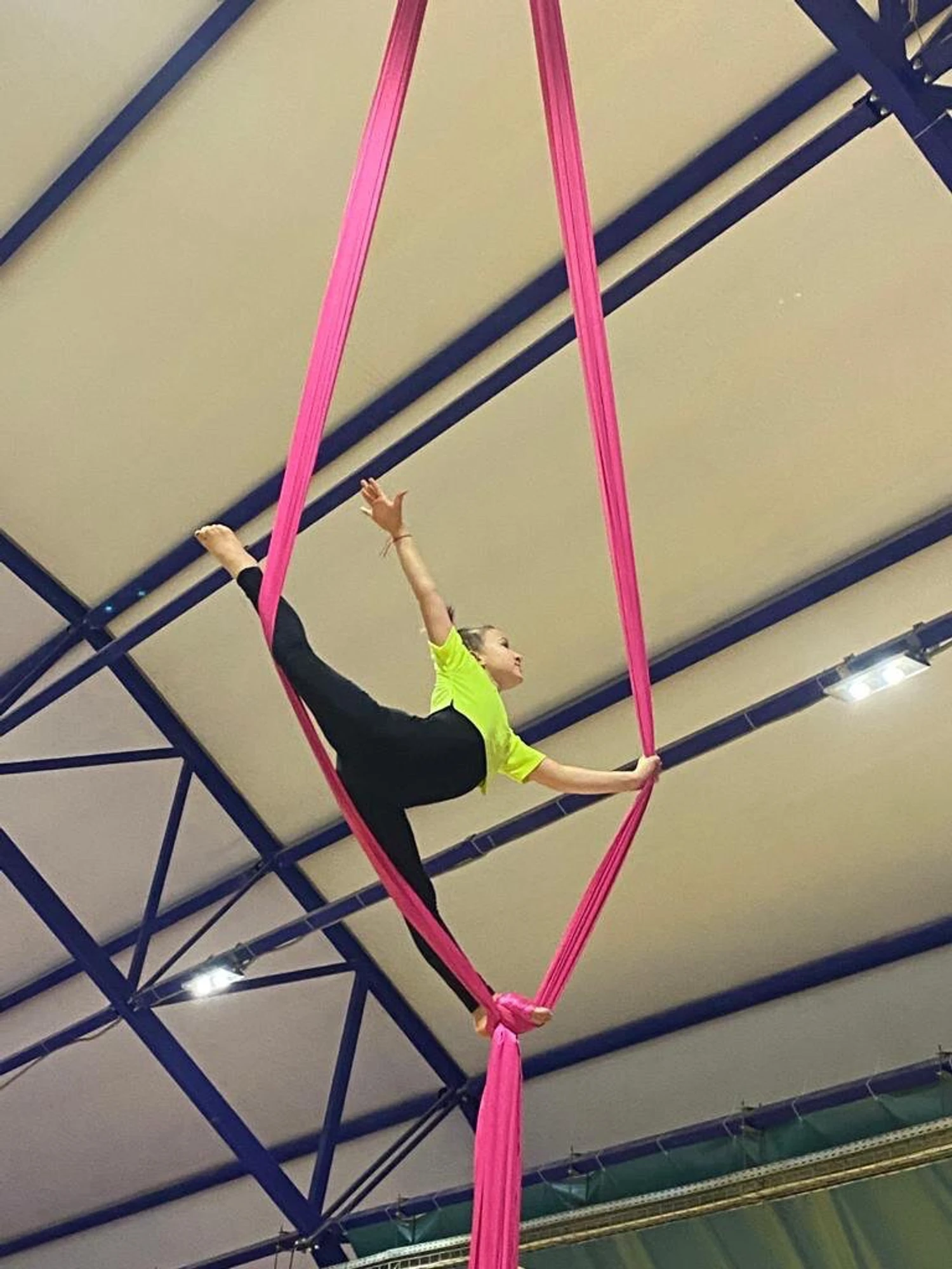 Школа воздушной гимнастики Air Gym (Спортивный клуб, секция )