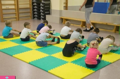 "Агама", детский спортивный клуб, творческие занятия для детей, детская спортивная аэробика во Владивостоке 