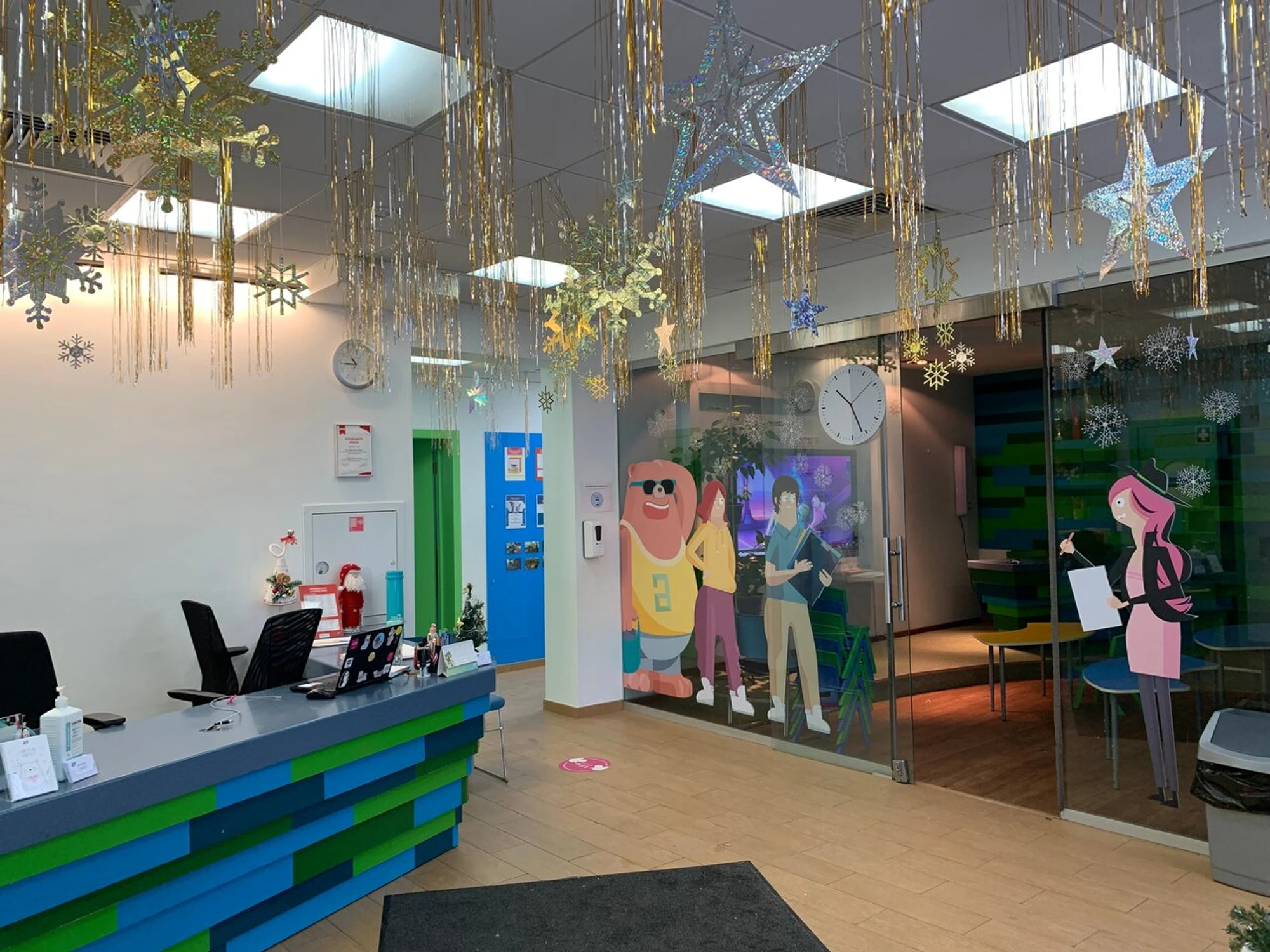 UFirst (Курсы иностранных языков )