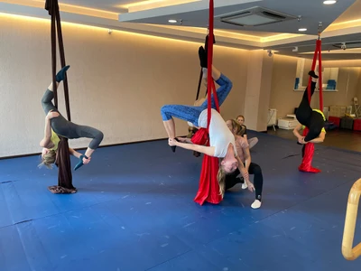 Соседский клуб (Клуб для детей и подростков )