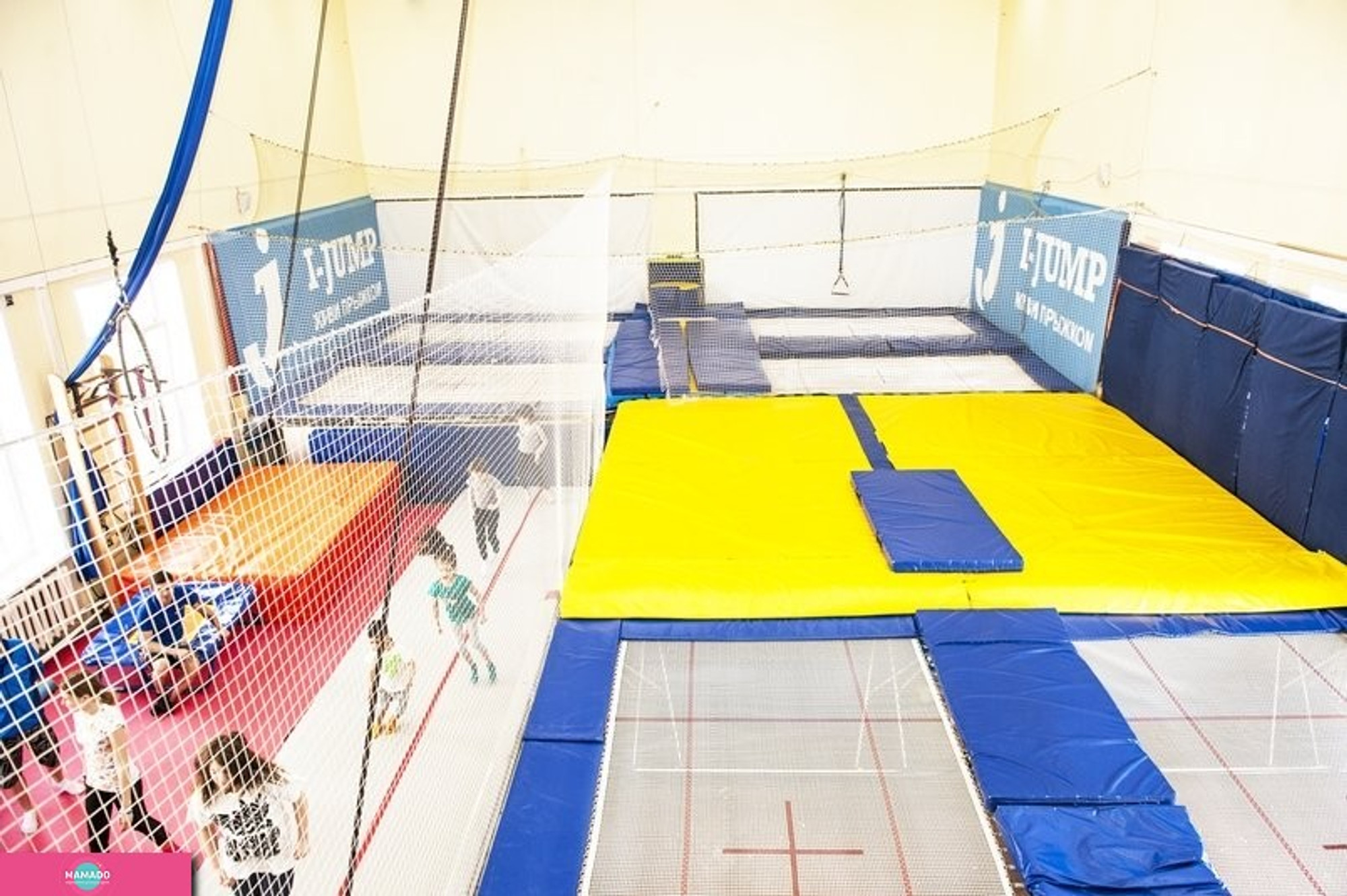 I-jump, батутно-акробатический центр в Москве 