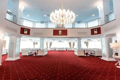 "Гранд Отель"  (Гостиница)